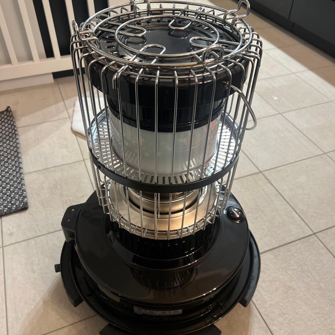 超美品　トヨトミ対流型　石油ストーブ　KR-47(B)