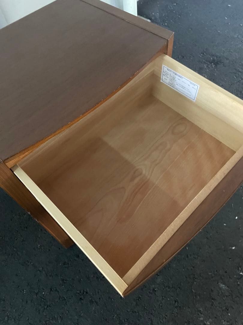 シモンズ　ナイトテーブル　サイドテーブル