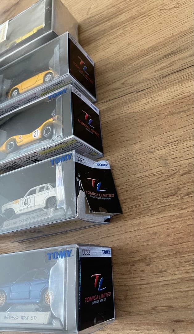 トミカリミテッド