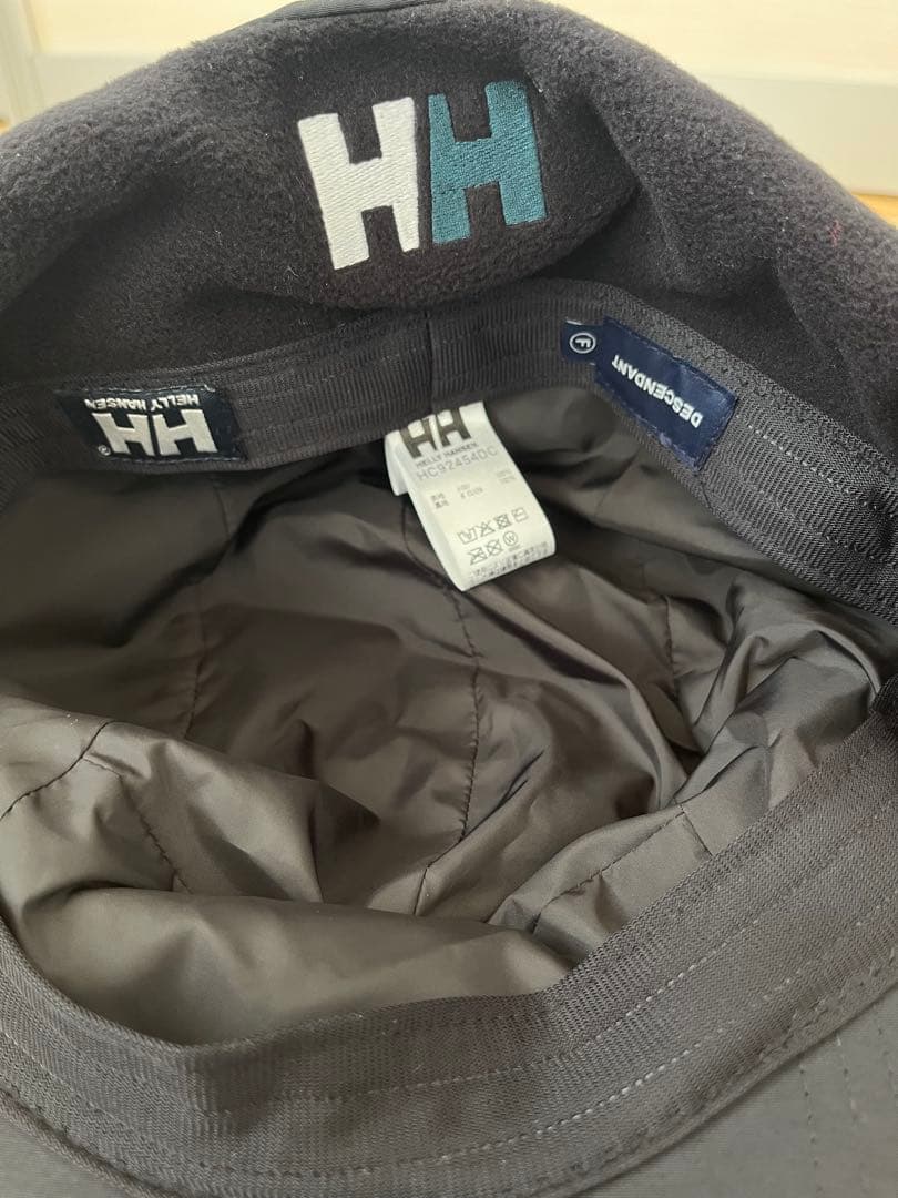 DESCENDANT HELLY HANSEN フラップキャップ