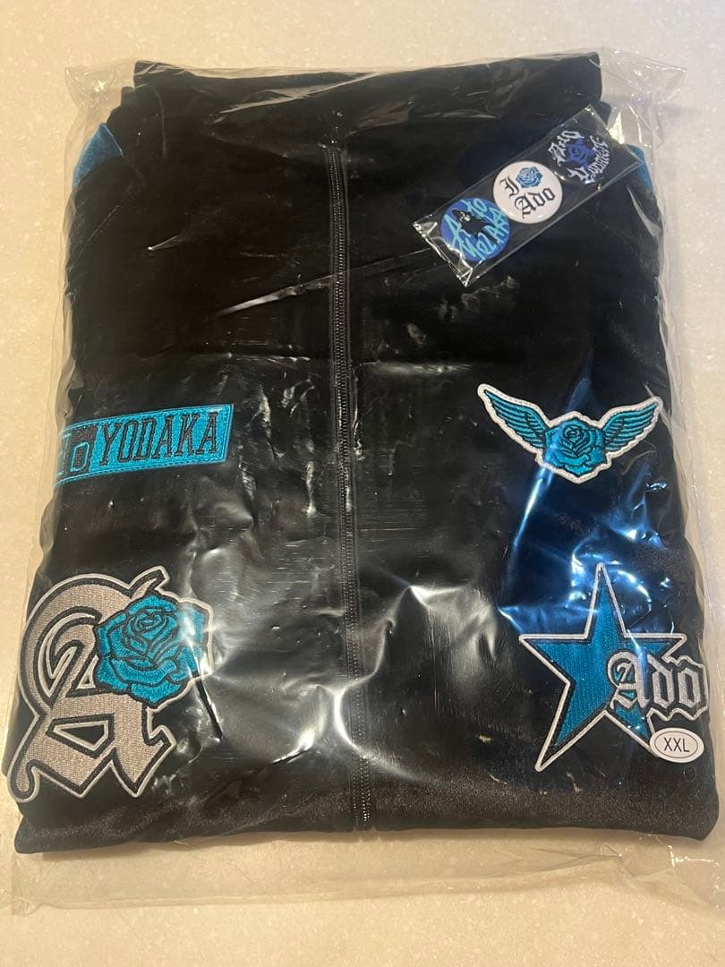 Ado ファッショナブル トラックジャケット 特大 XXL 缶バッジ付 よだか