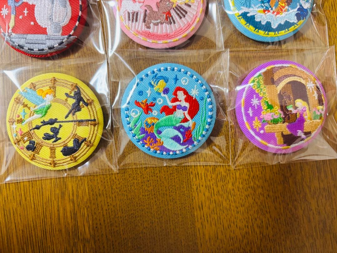 【全15種】ディズニー刺繍缶バッジ２　コンプリートセット
