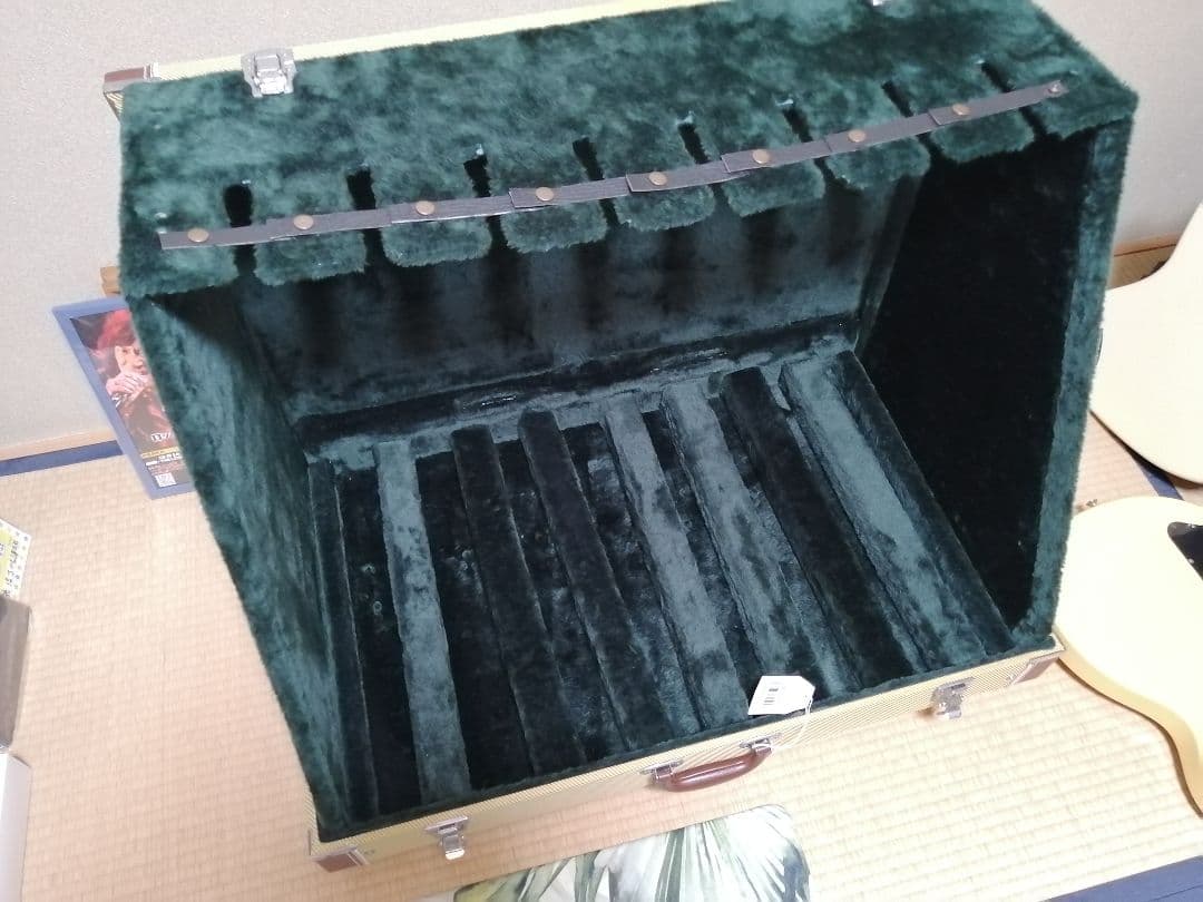 ギタースタンド　エレキギター用　ギブソン　フェンダー等にどうぞ