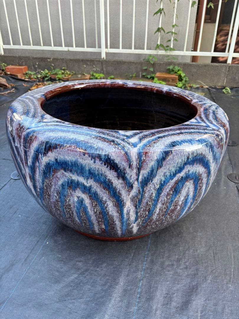 陶器　メダカ鉢・火鉢・花鉢（19８）