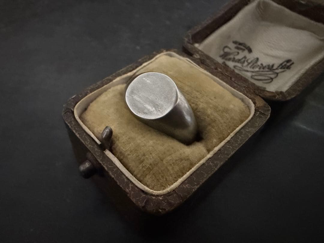 希少　ヴィンテージ　リング　シルバー　925 シグネット　アメリカ　ユーロ