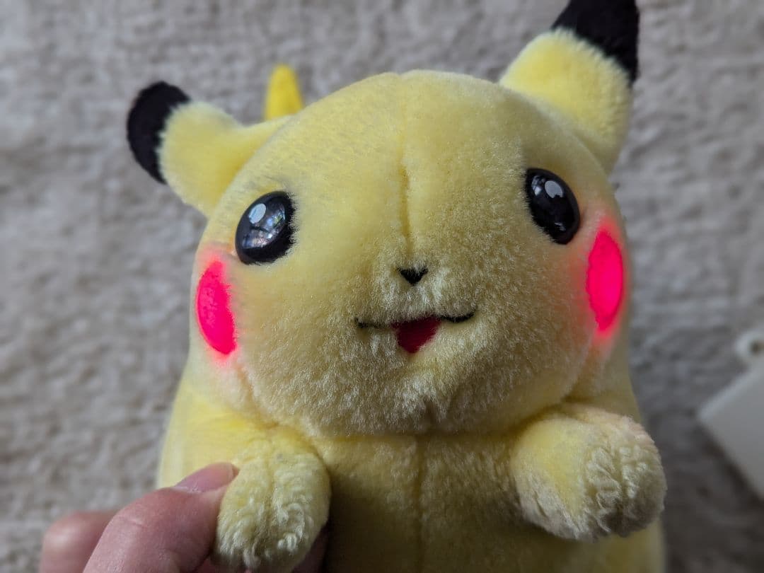 任天堂 おしゃべり ピカチュウ ぬいぐるみ ポケットモンスター