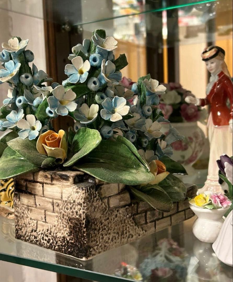 カポディモンテ　陶花　オブジェ　置物