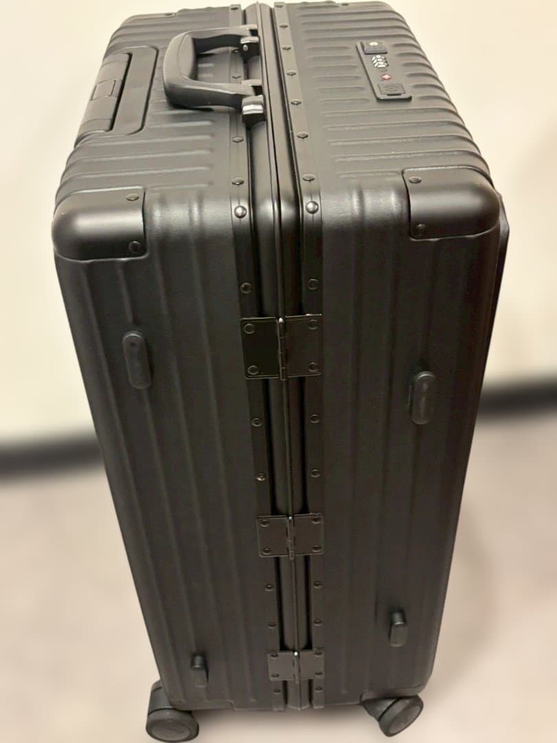 多機能キャリーケース【マットブラックM】B21