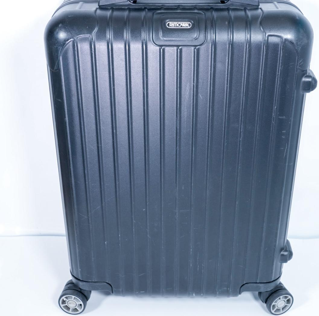 リモワ サルサ 32L 4輪 TSAロック 機内持ち込み マットブラック良品✨️