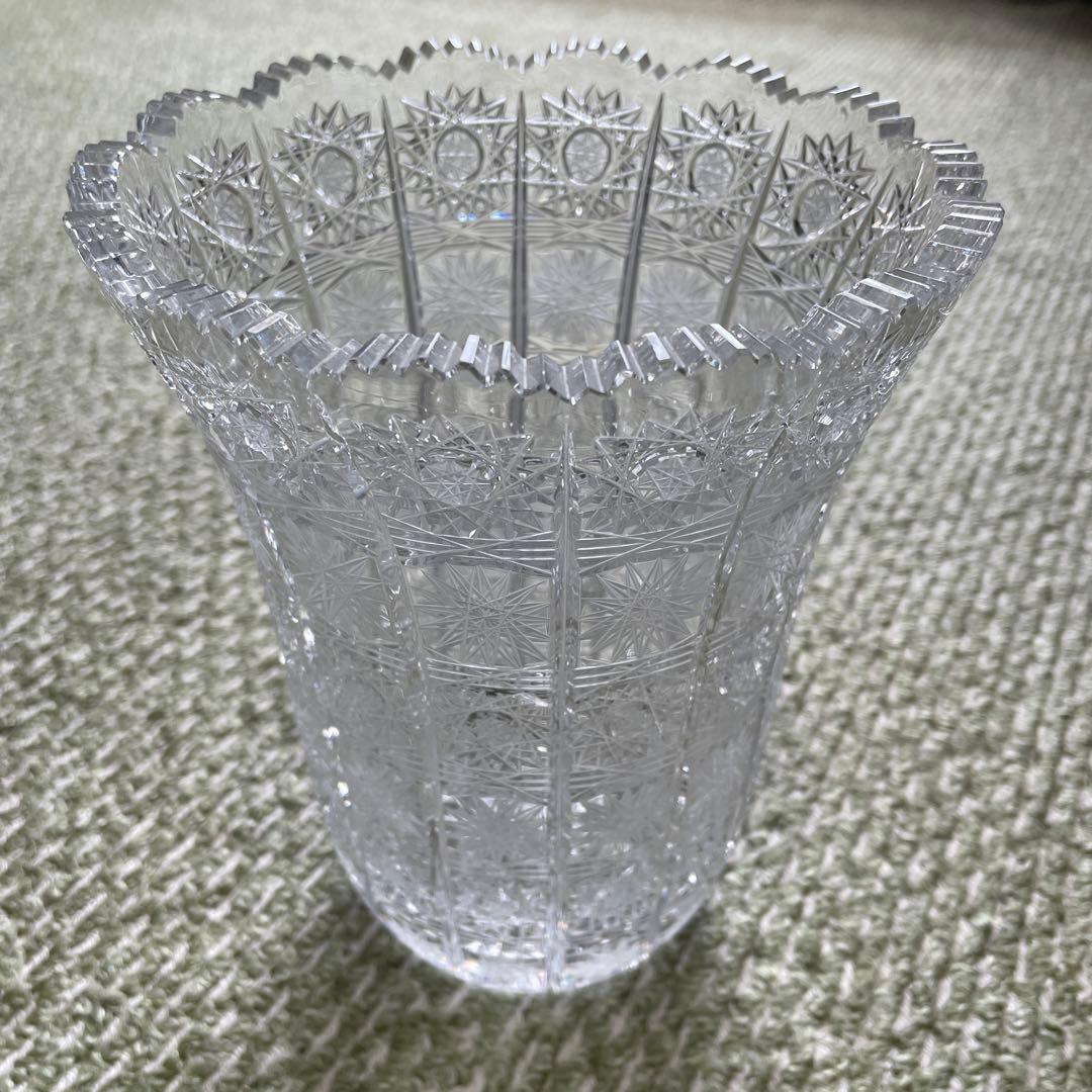 クリスタルガラス 花瓶 東ヨーロッパ　チェコ共和国製　輝く古董
