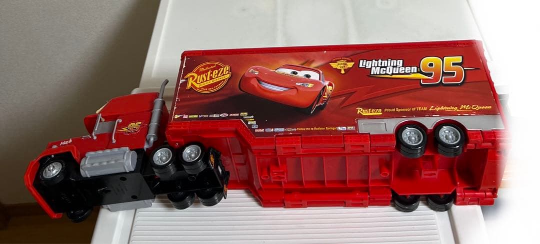 カーズ、マテル、キングトレーラー、マックトレーラー、ミニカー収納