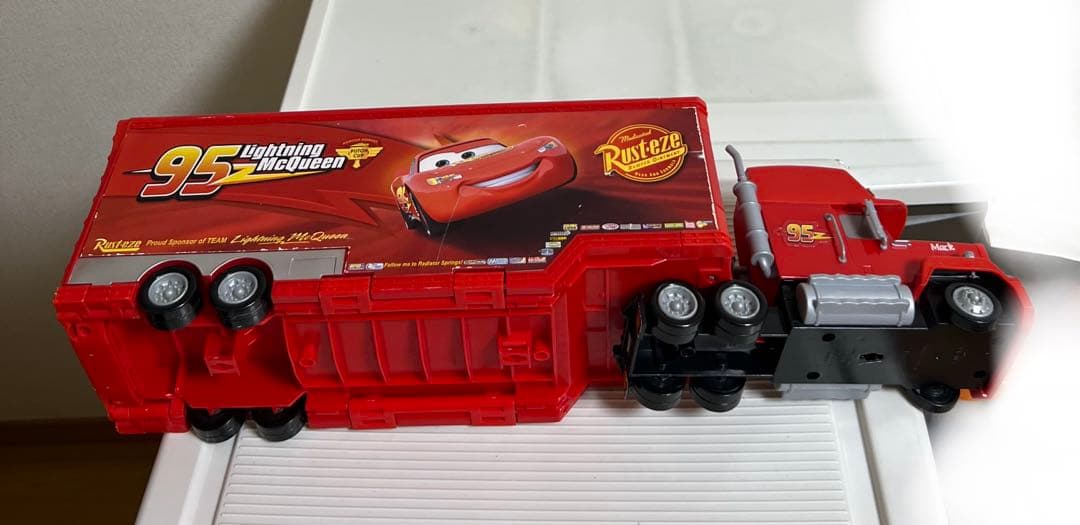 カーズ、マテル、キングトレーラー、マックトレーラー、ミニカー収納