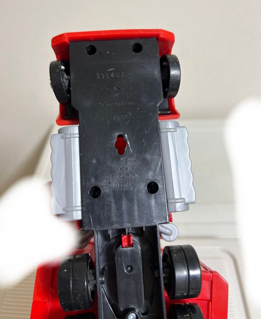 カーズ、マテル、キングトレーラー、マックトレーラー、ミニカー収納