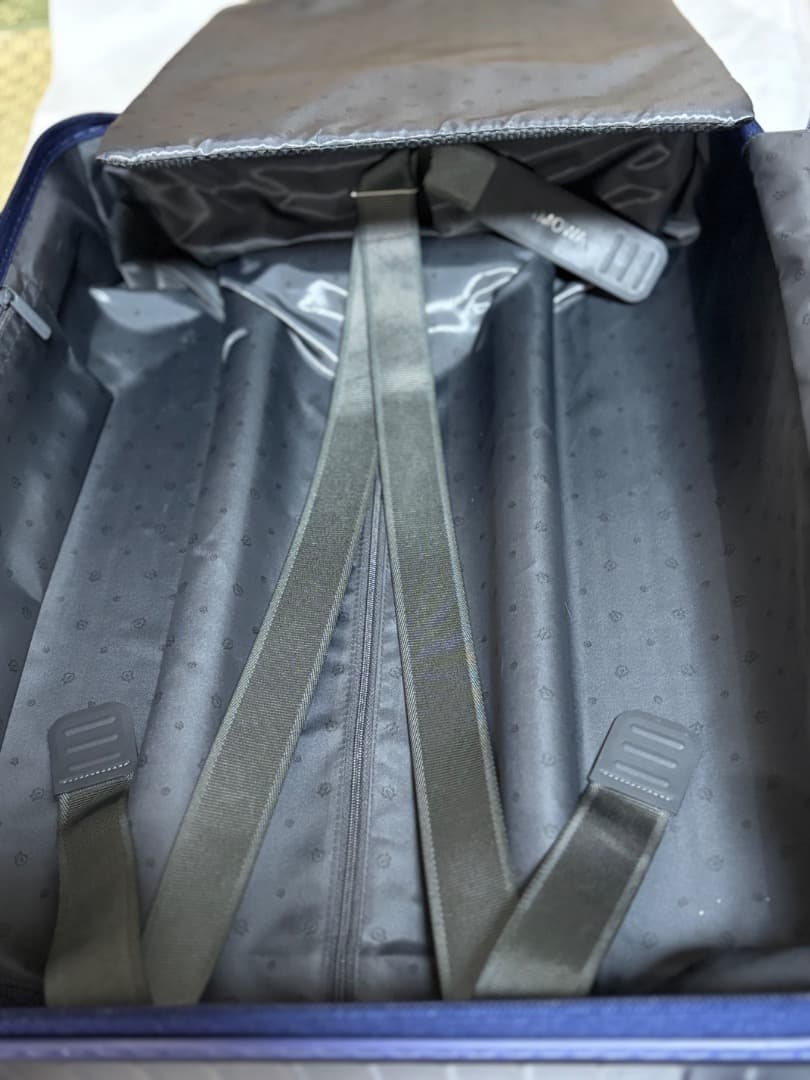 RIMOWA リモワ　エッセンシャル　　36L マットブルー