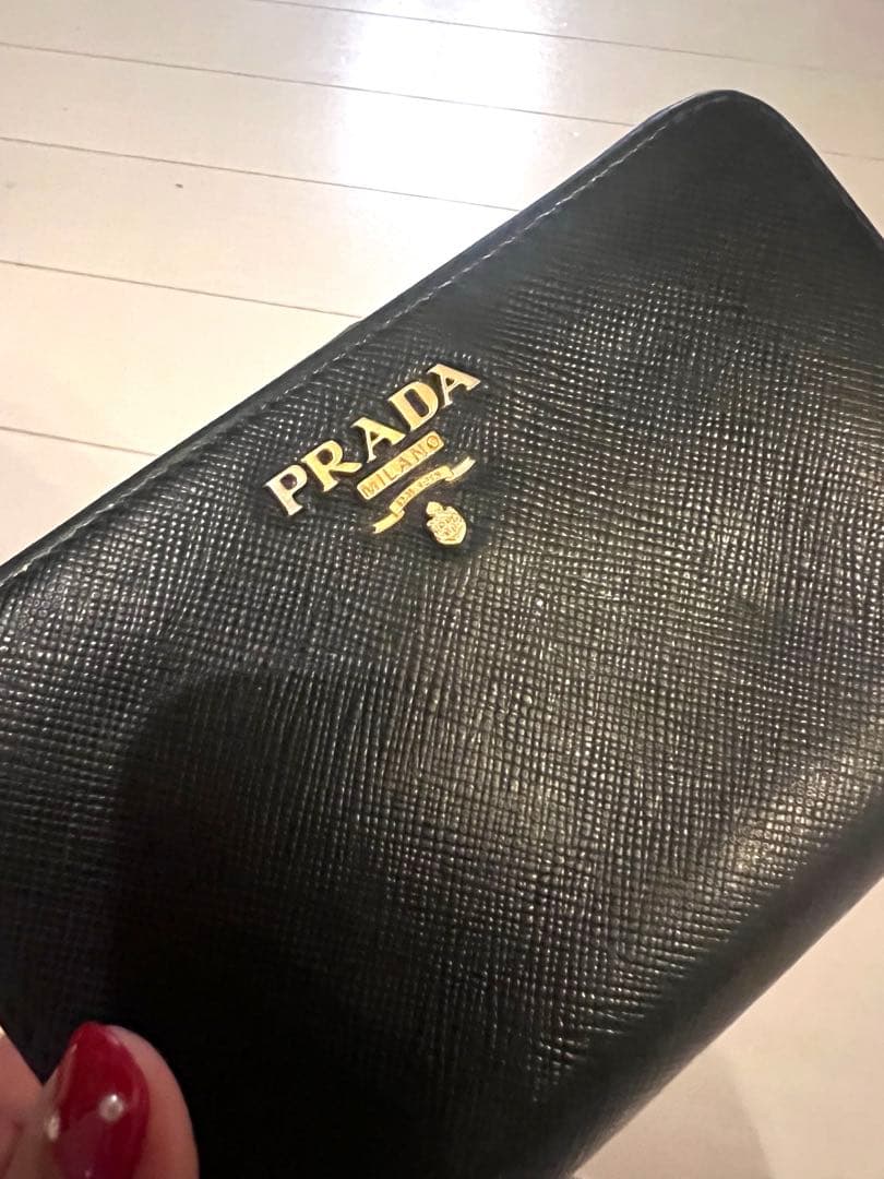 APV18 プラダ サフィアーノメタル L字ファスナー財布 ゴールド金具