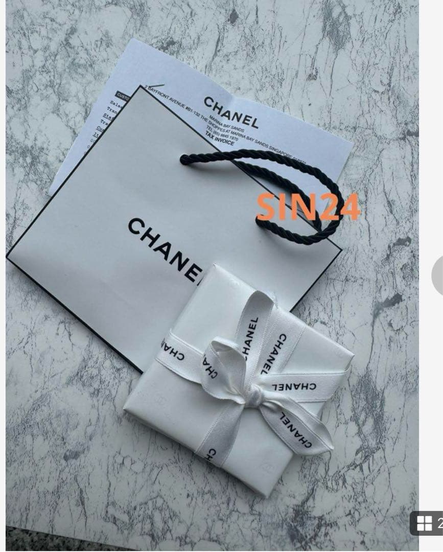 【値下げ】CHANEL 限定ミラー　正規ギフトラッピング付き　129 イエロー