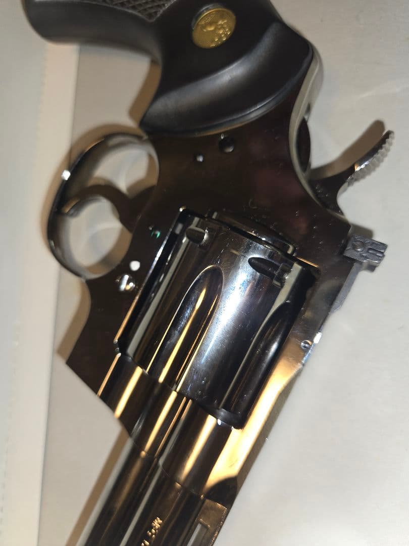 コルト　パイソン３５７マグナム　トワイライトクローム