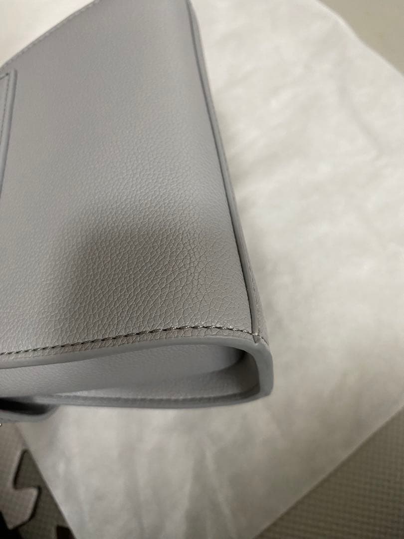 N【リュタン】ビジュースタッズポシェット　セルフォード　DGRY