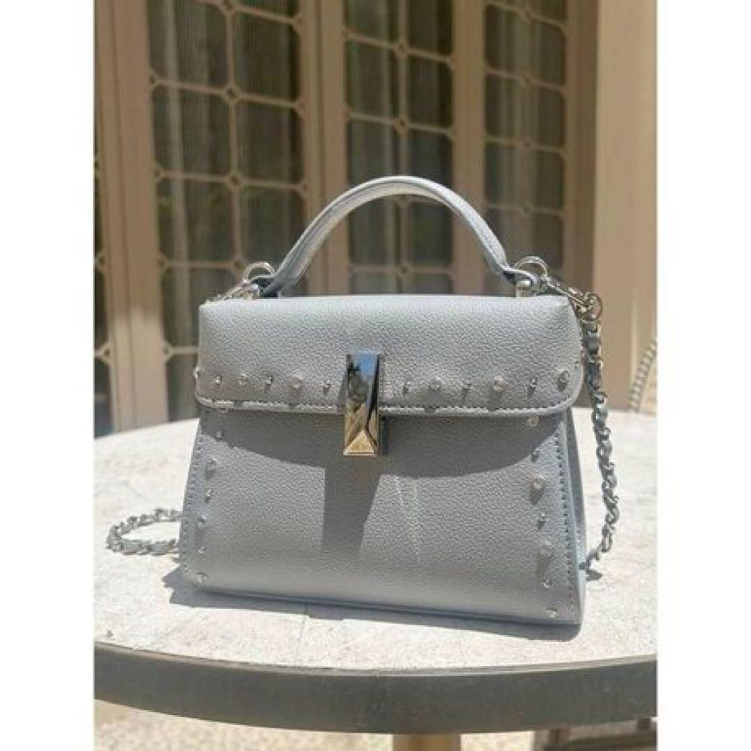 N【リュタン】ビジュースタッズポシェット　セルフォード　DGRY