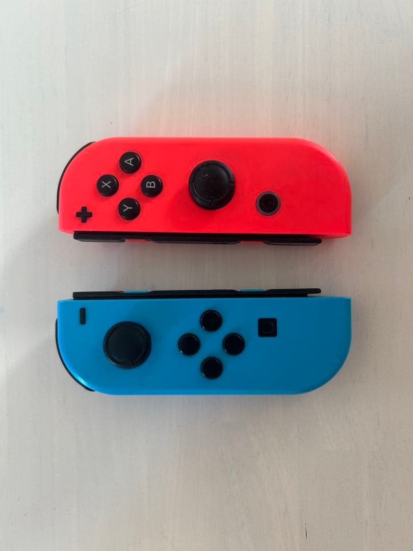 Nintendo Switch 本体 スイッチのカバー付き