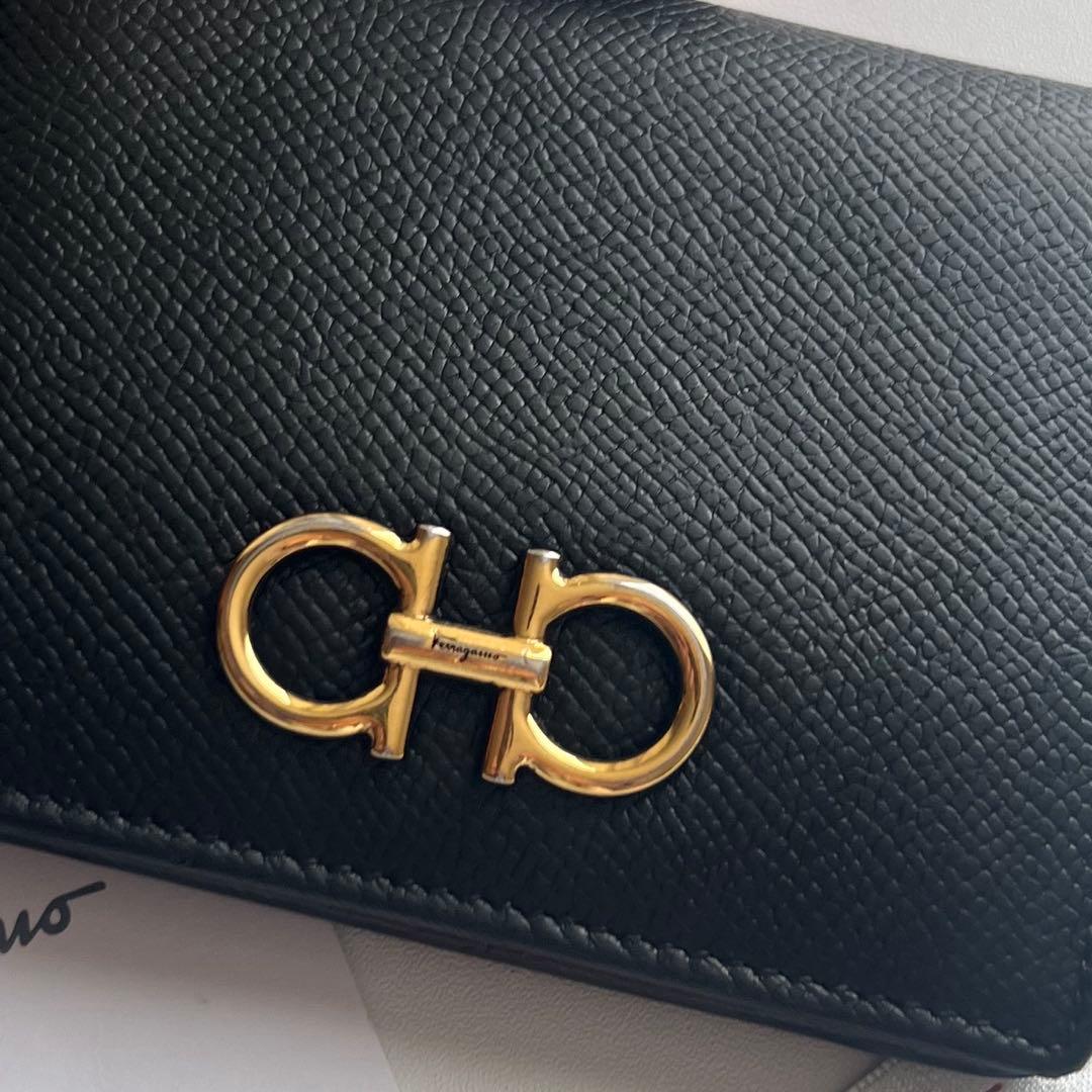 44 美品 Ferragamo サルバトーレフェラガモ 2つ折り財布