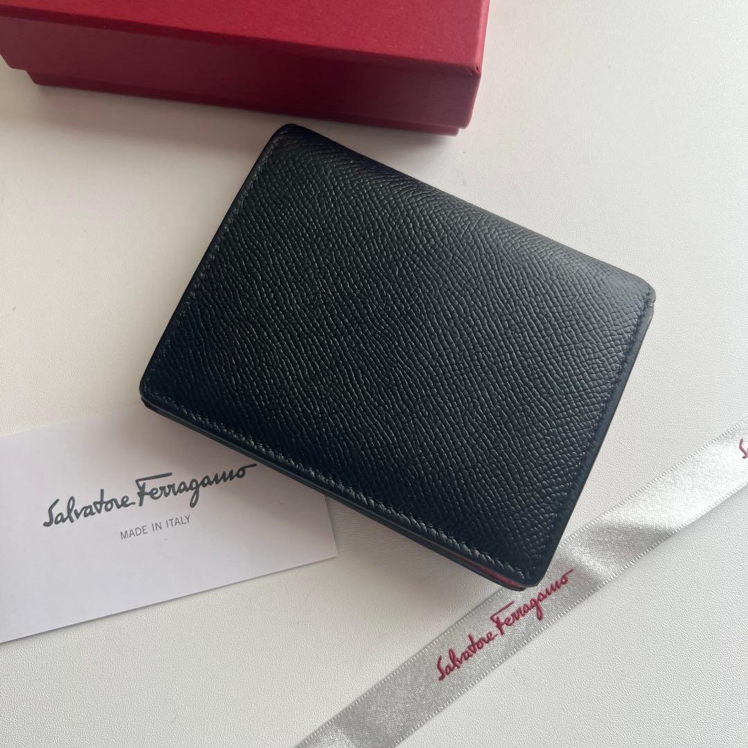 44 美品 Ferragamo サルバトーレフェラガモ 2つ折り財布