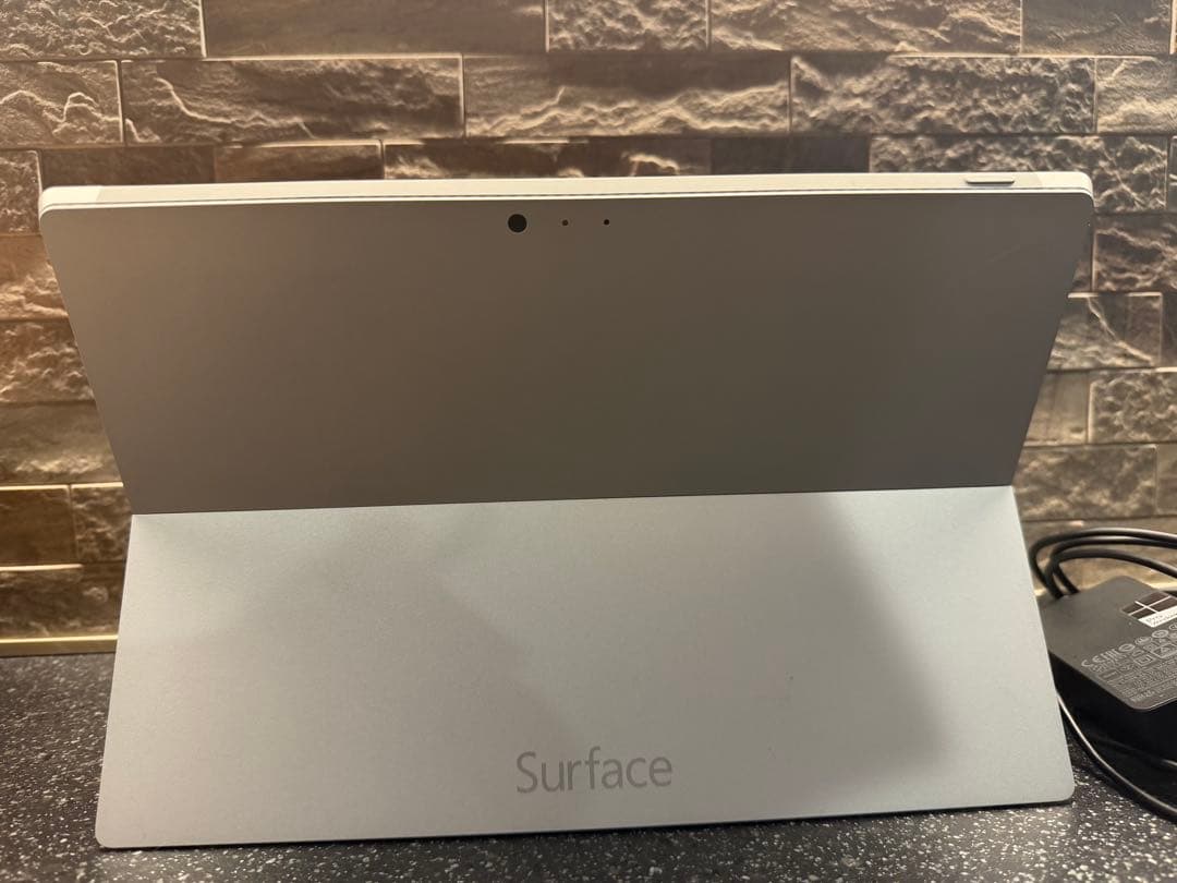 【1/15まで出品】Surface pro 3