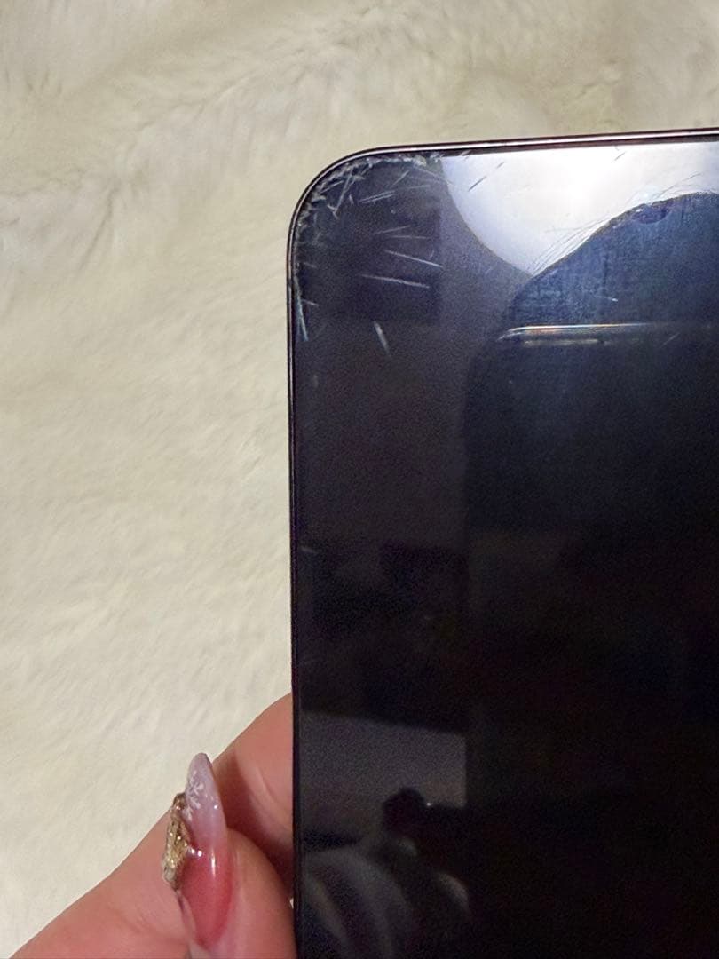 iPhone 15 Pro 本体 ブラックチタニウム