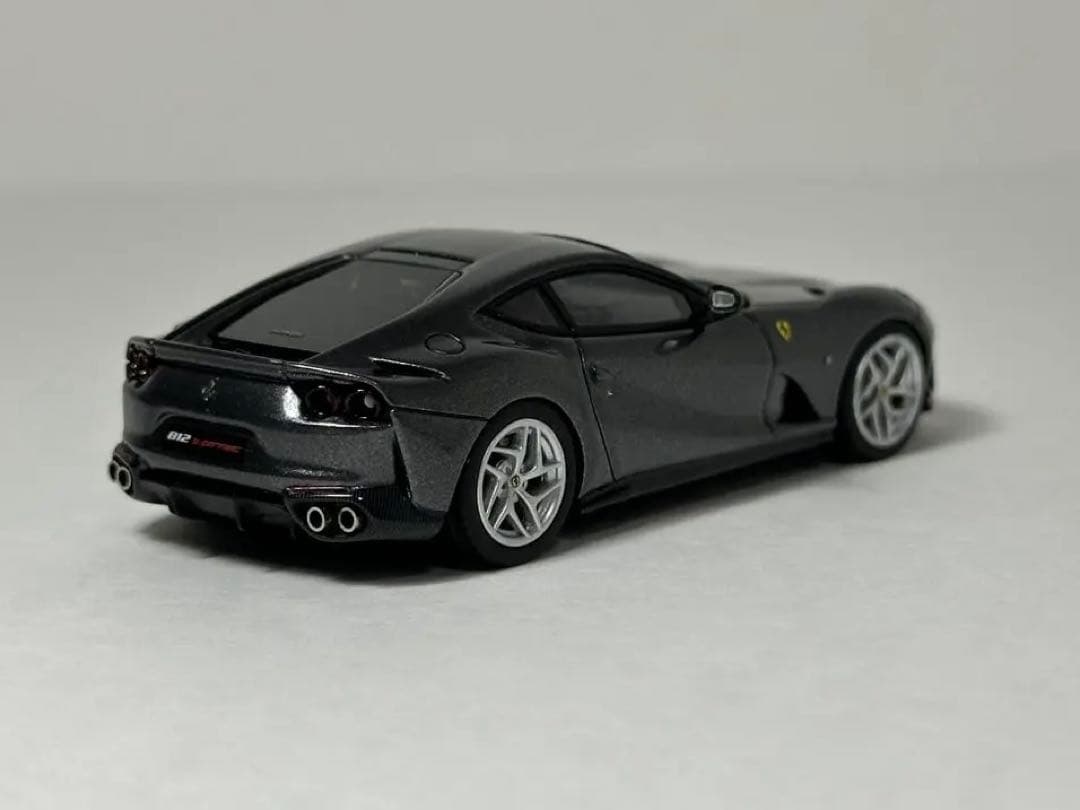 1/64 不正模玩 フェラーリ 812 スーパーファスト グレー