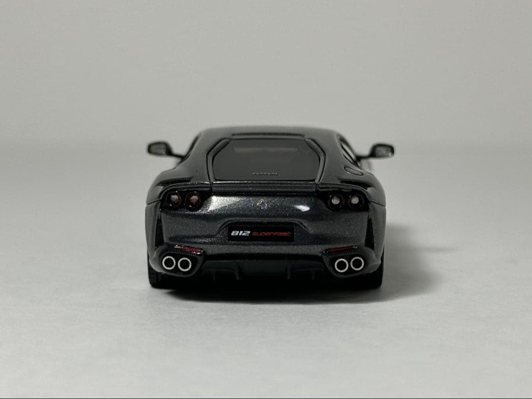 1/64 不正模玩 フェラーリ 812 スーパーファスト グレー