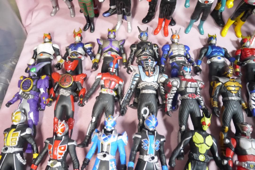 ライダーヒーローシリーズ　ビッグサイズソフビフィギュアなど　85体セット