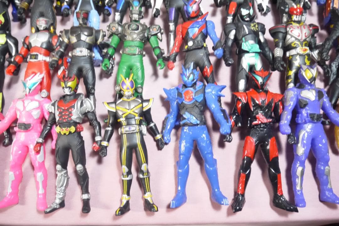 ライダーヒーローシリーズ　ビッグサイズソフビフィギュアなど　85体セット