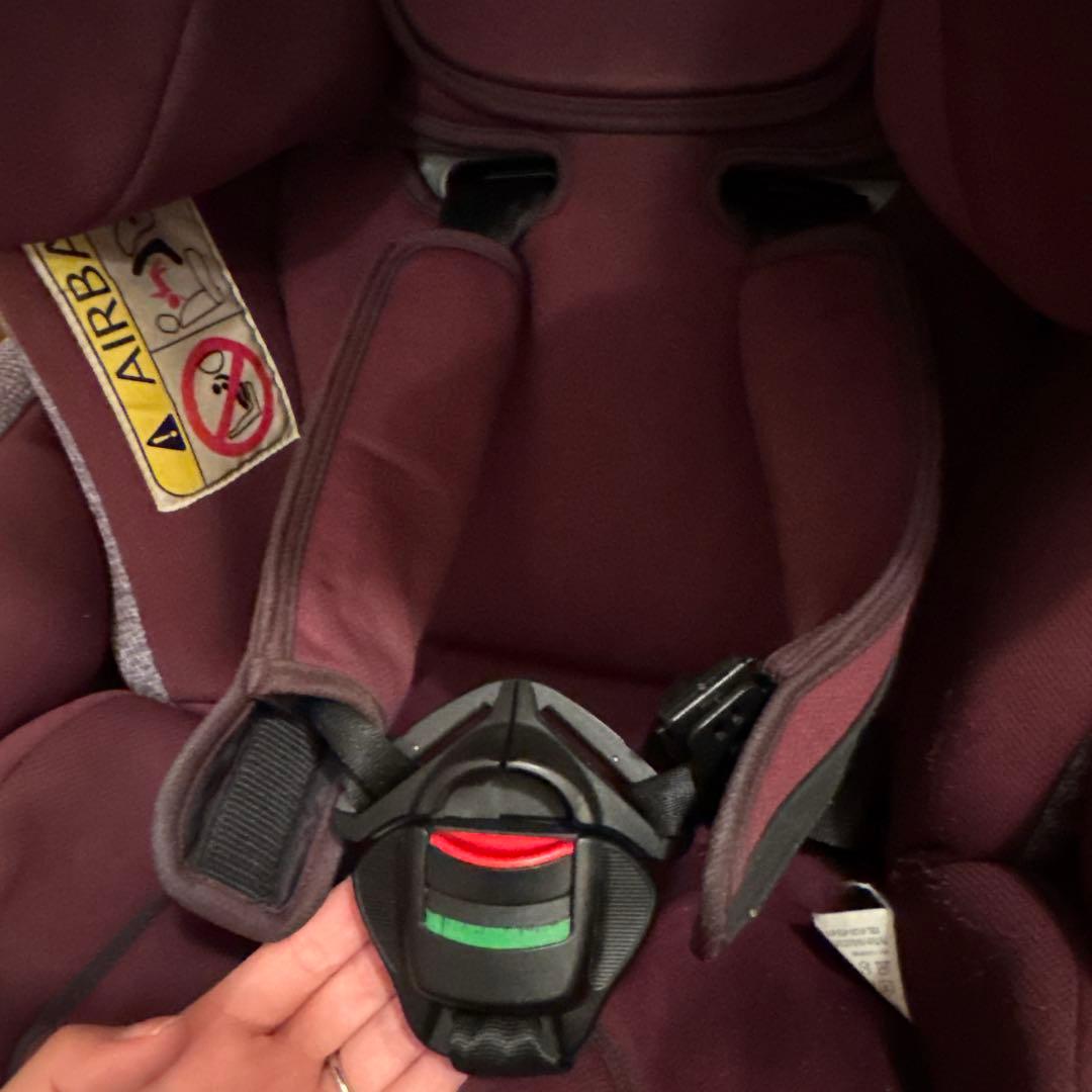 【送料無料】アップリカ フラディアグロウ ISOFIX