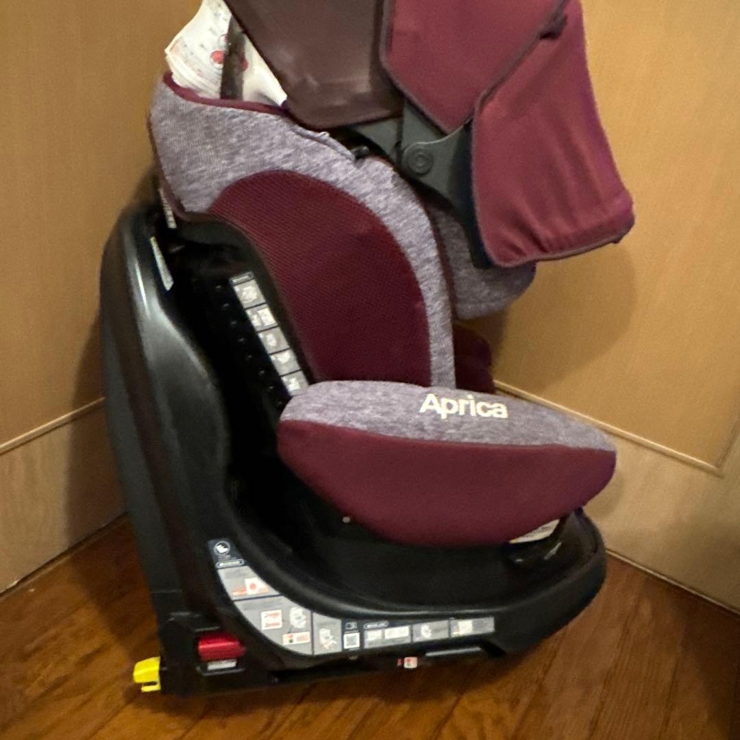【送料無料】アップリカ フラディアグロウ ISOFIX