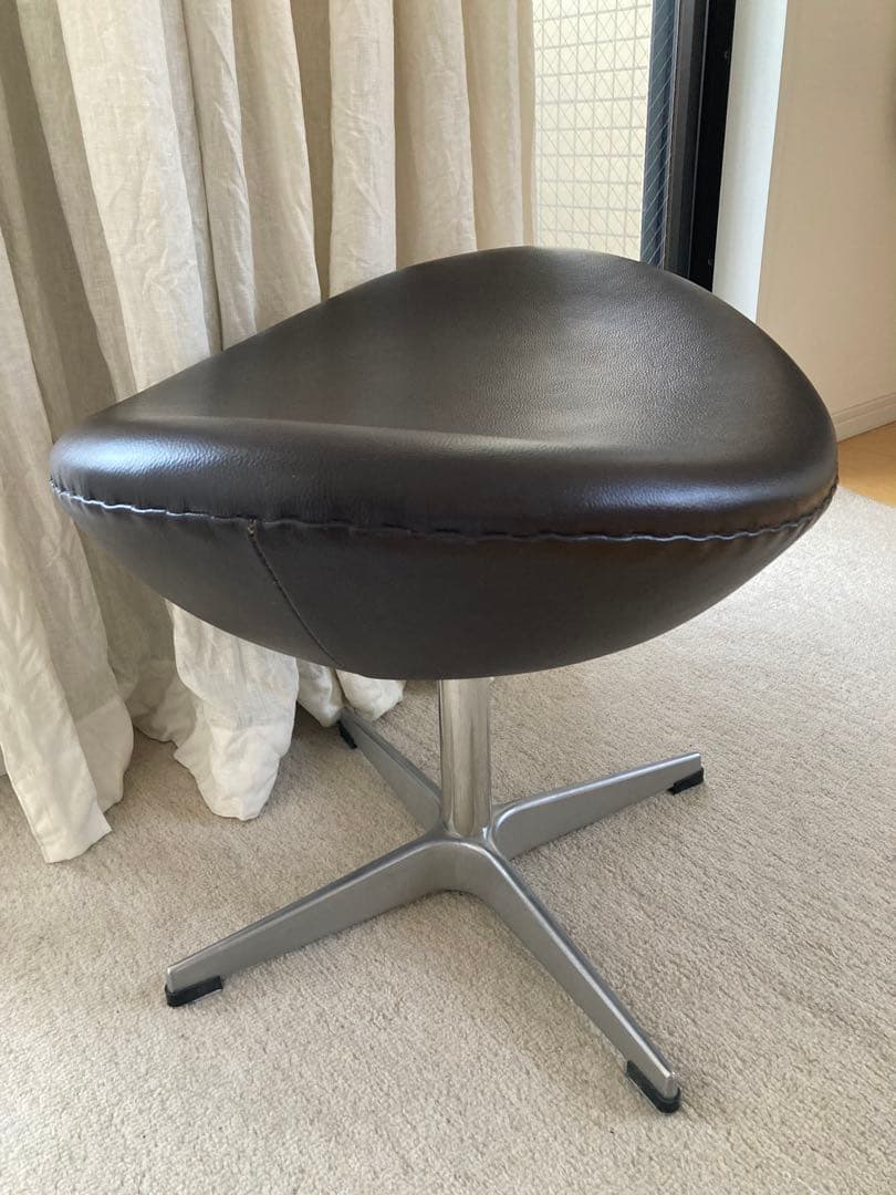 アルネ・ヤコブセン　エッグチェア・オットマン　フリッツハンセン　本革リプロダクト