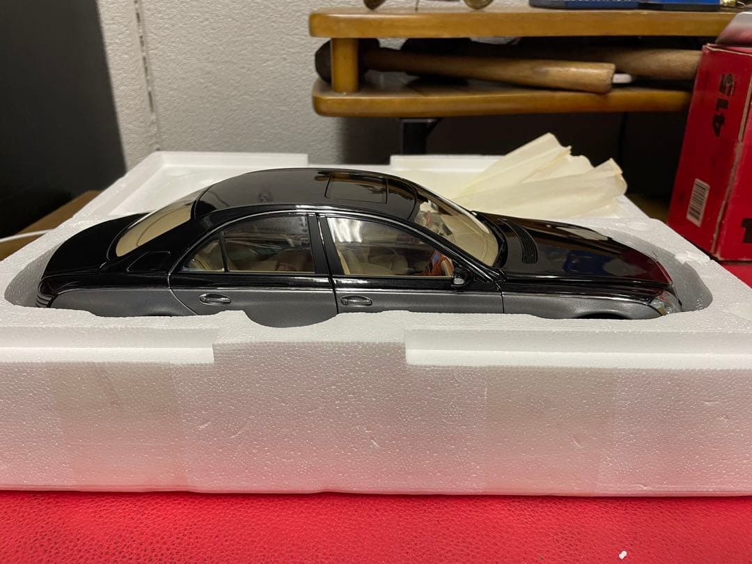 オートアート　メルセデスベンツ　マイバッハ57