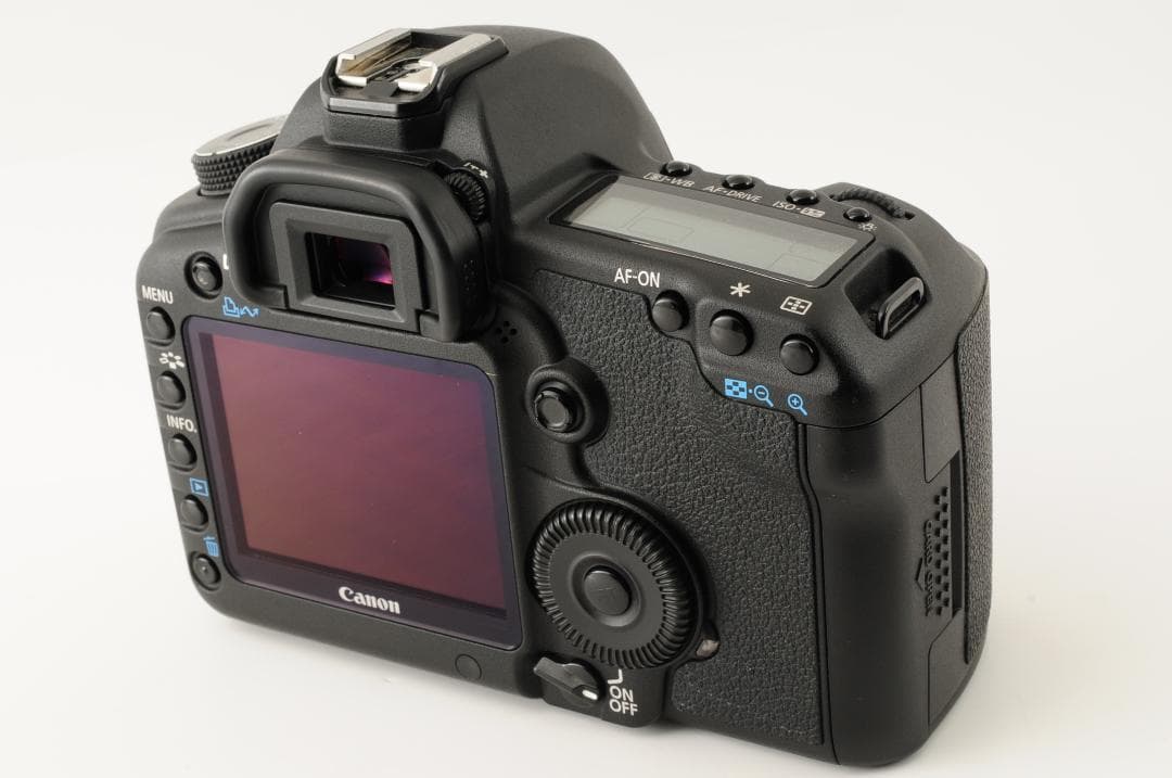 【ほぼ新品】キャノン Canon EOS 5D Mark II 1700回