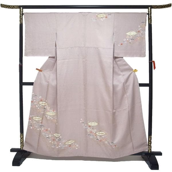 訪問着 着物 手描き友禅 金彩加工 金駒刺繍 裄66.5 Ｍ 中古 sn1890