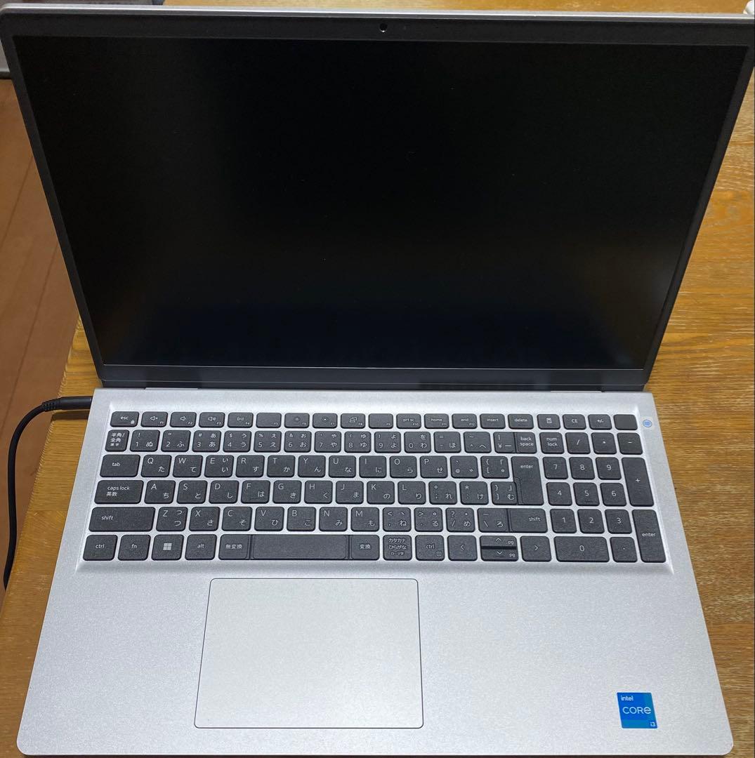 DELL Inspiron 15 3511 15.6インチ　8G 256GB