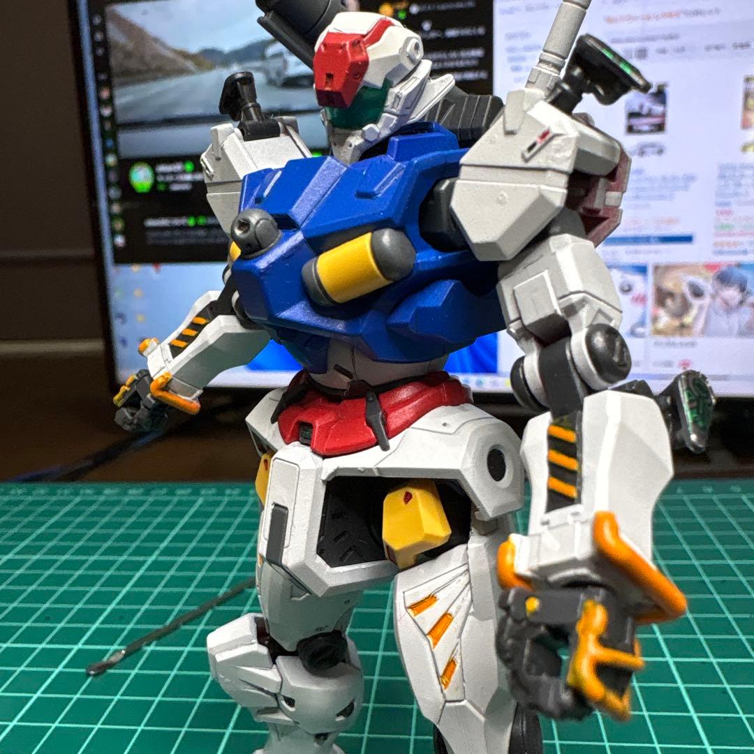 【完成品】HG セイラ専用塗装　軽キャノン改　と　HG赤いガンダム　ザクバズーカ