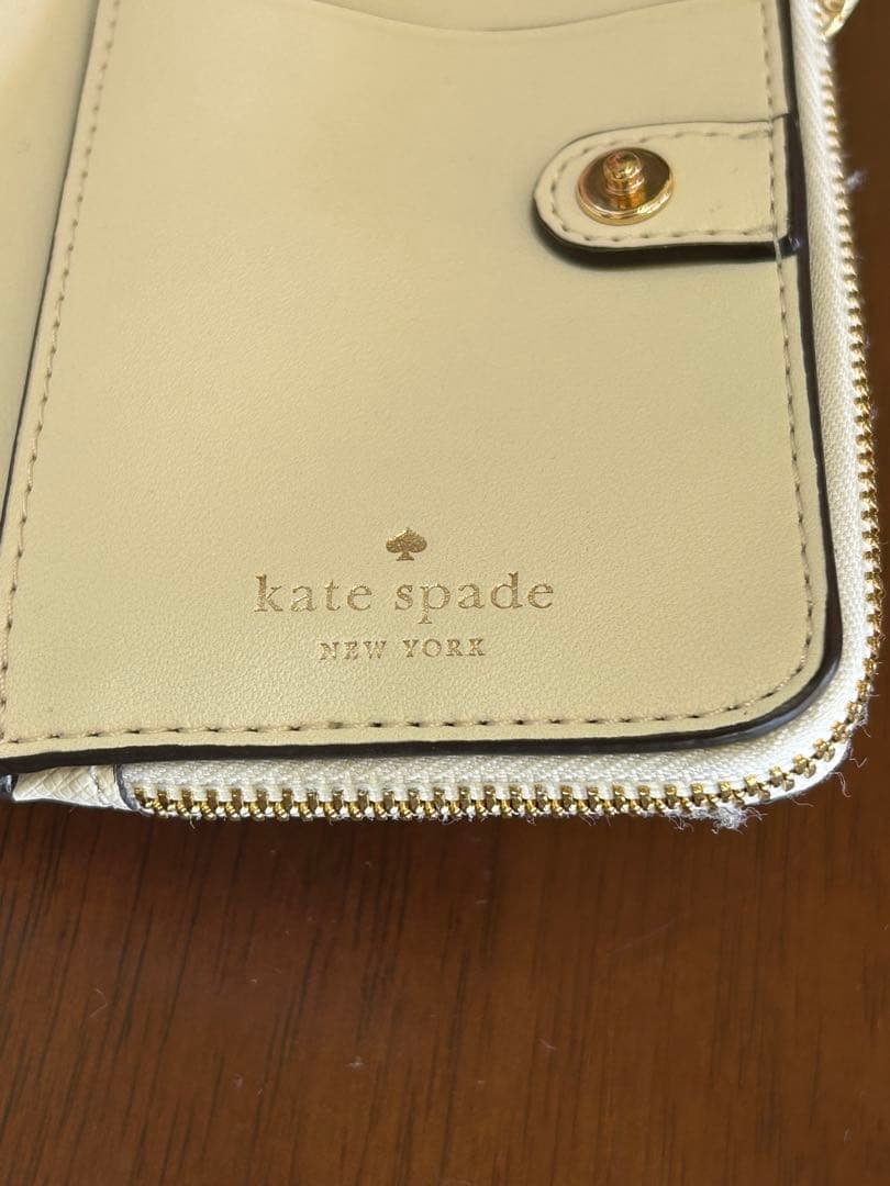 Kate spade フローラル 二つ折り財布