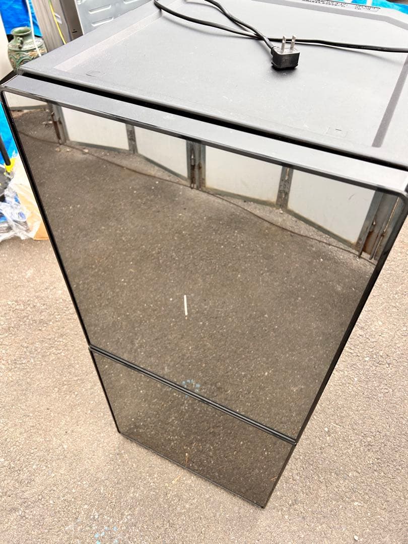 極美品・TWINBIRD ノンフロン冷凍冷蔵庫 HR-FJ11型 2021年製