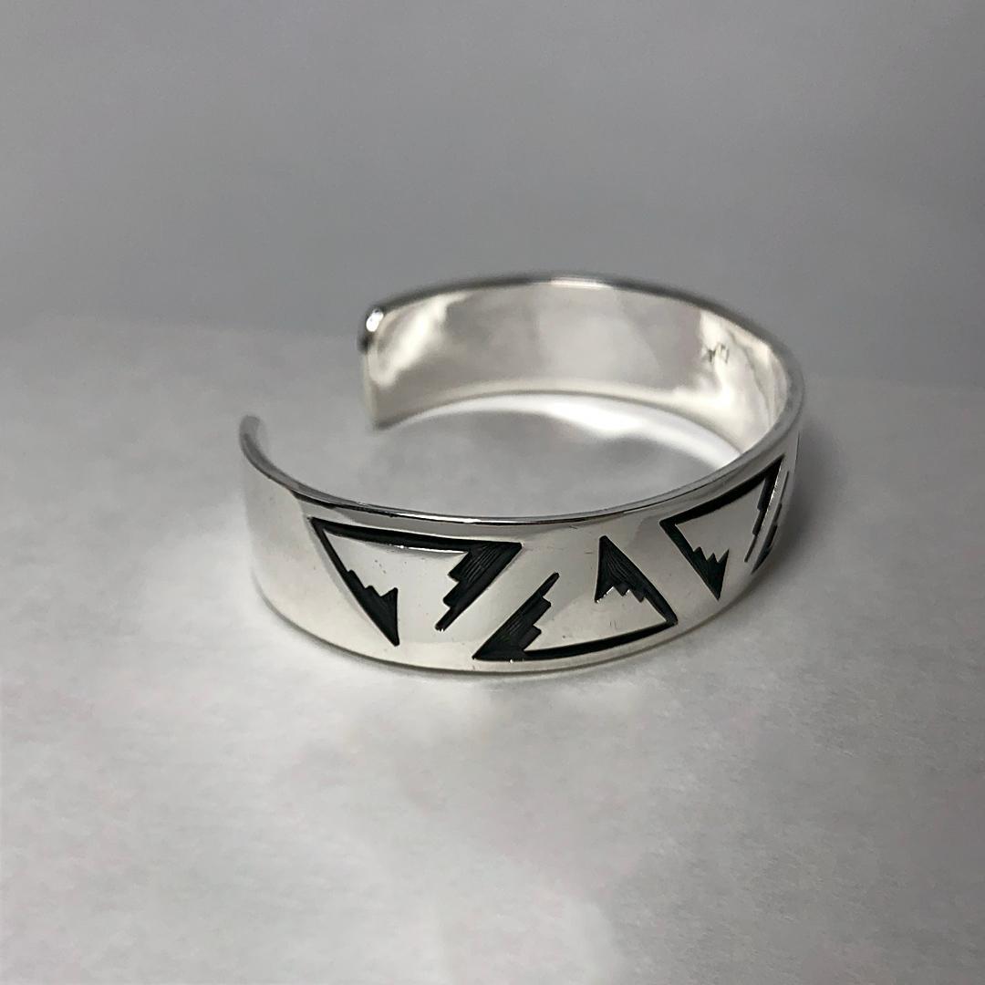 ホピ　Raymond Kyasyousie レイモンドキャセヨウスィー　バングル