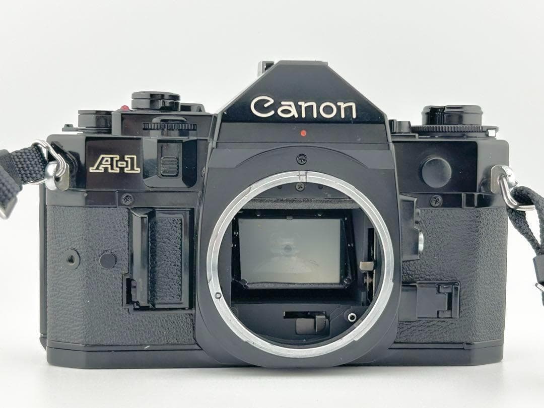【完動品】　Canon A-1　FD 50mm 1:2 モルト貼替・動作確認済