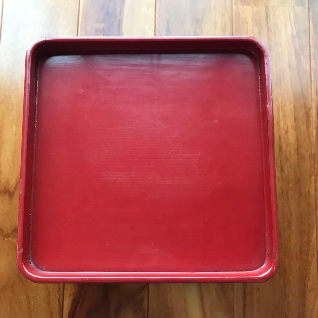 赤い漆の花弁模様　膳セット