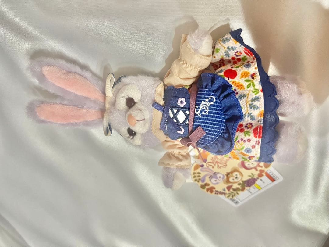 【未使用タグ付き】ダッフィー＆フレンズ 秋のぼうけん ぬいぐるみバッジ