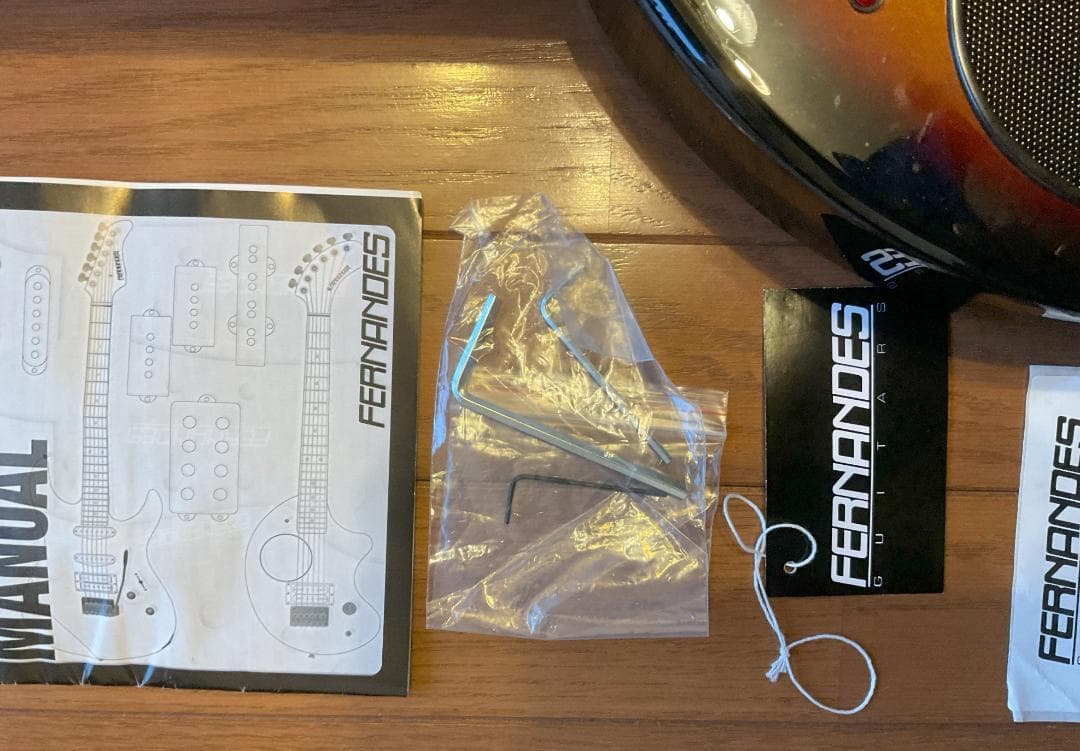 訳あり　お買い得　フェルナンデス　ZO-3 芸達者　トレモロ付　サンバースト