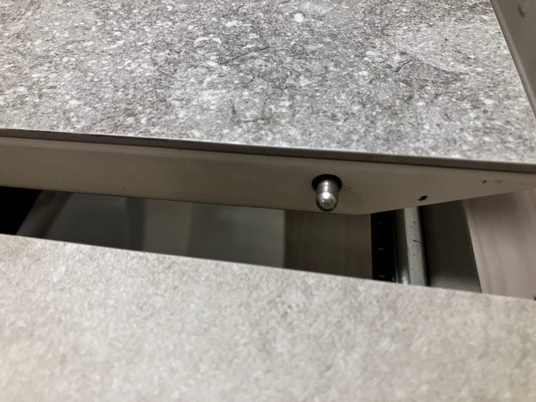 P：Alicante 伸張式ダイニングテーブル／チェア