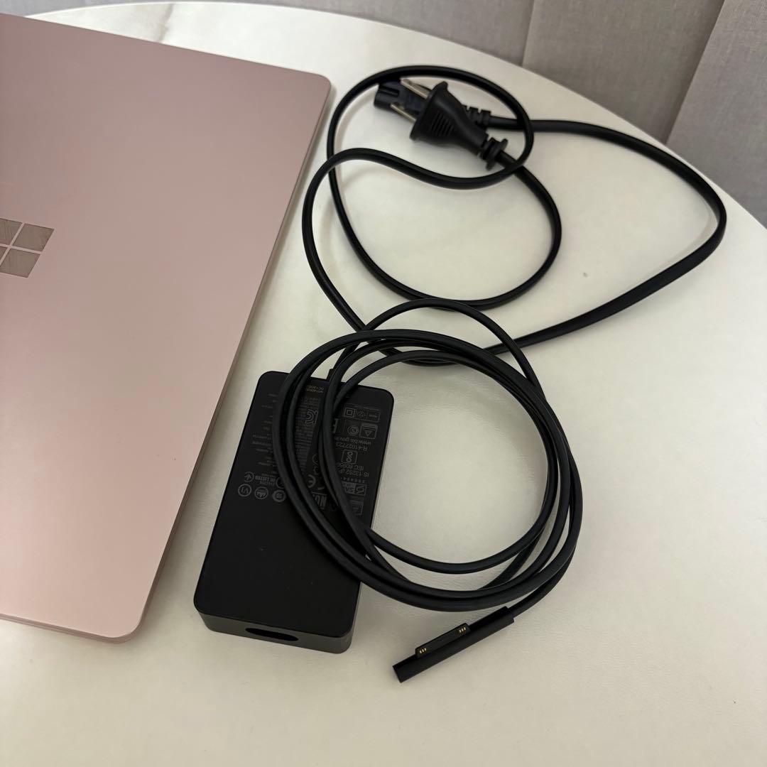 Microsoft Surface Laptop go ピンク系 傷汚れなし