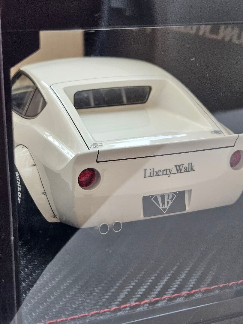 イグニッションモデル　リバティウォーク　フェアレディZ　1/18